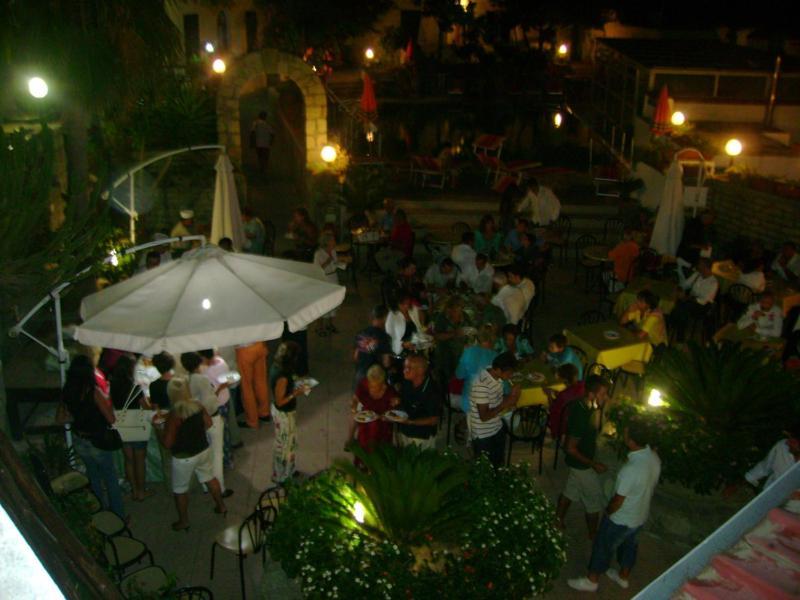 Albergo Villa Hibiscus Forio di Ischia Kültér fotó