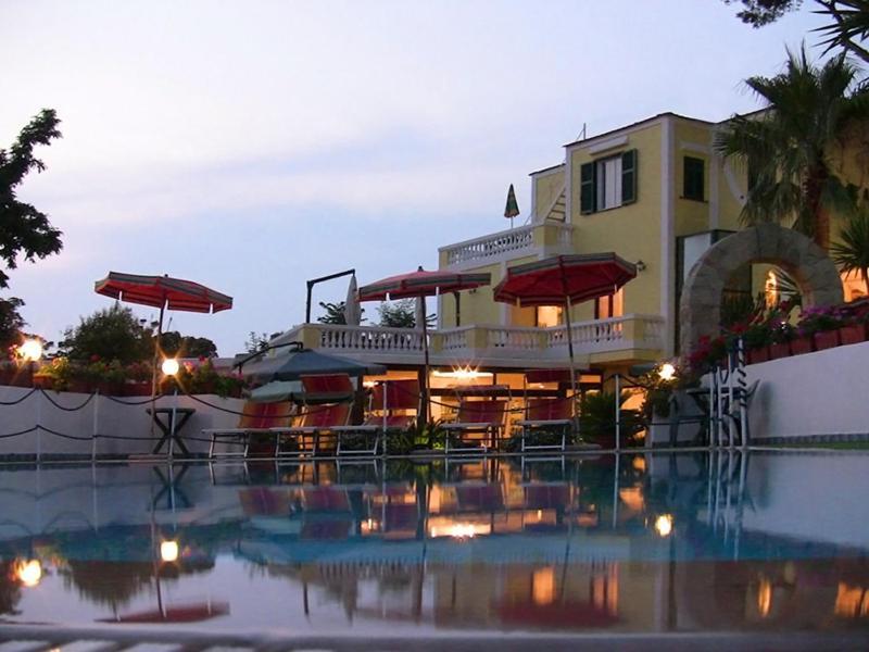 Albergo Villa Hibiscus Forio di Ischia Kültér fotó
